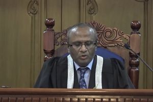 "އަލީ ވަހީދު ކުރިމަތީ ކޯޓުތަކުން ކުޑަކަކޫ ޖަހައިގެން ނުވާނެ"