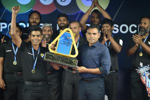 އީގަލްސް ބަލިކޮށް ސިފައިން ޗެމްޕިއަންކަން ހޯދައިފި
