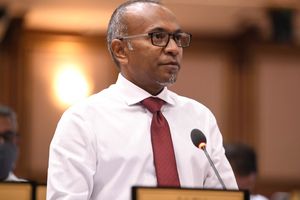 ނަޝީދުގެ މަންދޫބުން މިރޭ ޖޭޕީއާ ބައްދަލު ކުރަނީ 