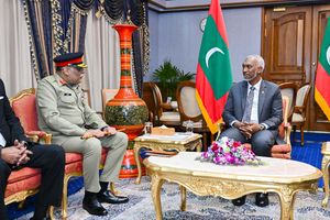 ޕާކިސްތާނު އަސްކަރިއްޔާގެ އިސްވެރިން މުއިއްޒުއާ ބައްދަލުކޮށްފި