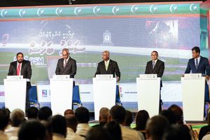 ބޯހިޔާވަހިކަމުގެ މައްސަލާގައި ކެންޑިޑޭޓުން ބޮޑު ބަހުސަކަށް