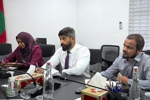 ފިޔާޒު މައްސަލާގައި އެމްއެމްސީން ރައީސް އޮފީހާ ބައްދަލުކުރަނީ 