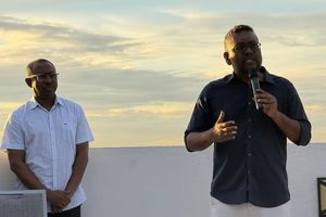 އެމްޑީޕީ މޭޔަރު ޕްރައިމަރީގައި ފައްޔާޒްގެ ތާއީދު އަލީ އާޒިމަށް