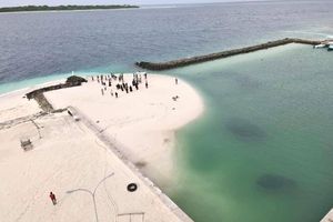ކިނޮޅަހު ބަނދަރަށް ވެލި އަރައި ރައްޔިތުން ރަށު ބަންދެއްގައި