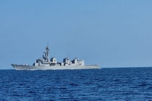 Japanese ship anchors in Maldives after anti-piracy operation