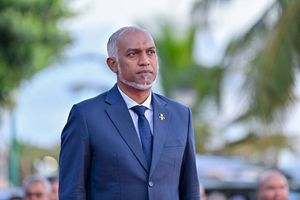 ބްލޮކް ގްރާންޓު ދޫކުރާއިރު މިހާރު ވެސް ރަށުގެ ބޮޑުމިނަށް ބަލާ!