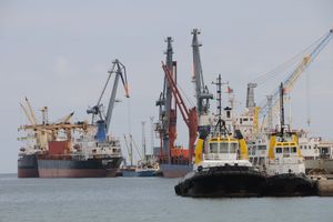 Officials to negotiate over boats held in Eritrea