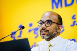ޕްރޮޖެކްޓުތައް ބަހާލި މައްސަލަ ބަލަން ގޮވާލައިފި
