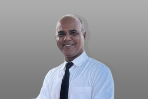ގެމަނަފުށި ސްކޫލު ޕްރިންސިޕަލްގެ މައްޗަށް ބޮޑެތި ތުހުމަތުތަކެއް