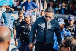 އާމްދަނީ އިތުރު ކުރަން ފެބްރުއަރީގައި ލޭނު އެޅުމަށް ހުޅުވާލަނީ 