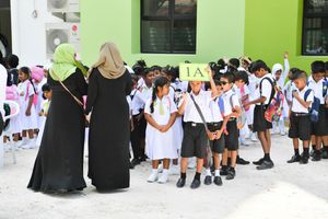  ޓީޗަރުންގެ މުސާރަ ބޮޑުކުރުން: ބުރަ މަސައްކަތަށް މިއީ ހަމަ އަގު