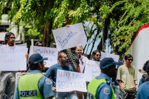 Protestors gather near Parliament against vape ban