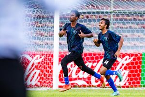 އިޒާންގެ ދެ ގޯލާ އެކު އީގަލްސް ކަޓުވާލައި ސަސް ފައިނަލަށް 
