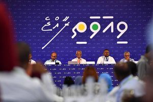 މާލީ ދަތިކަން ކައުންސިލްތަކަށް: "ފައިސާ ދޫކުރާ ގޮތް ބަދަލުކޮށްދީ"