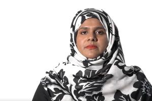ސަފާތު ބަލި ގަބޫލުކޮށް، ރޮޒައިނާއަށް މަރުހަބާ ކިޔައިފި
