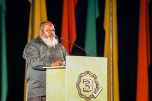 ހައްޖަށް މީހުން ފޮނުވަން ދައުލަތުން ހަރަދު ކުރުމާ އިޔާޒް ދެކޮޅު