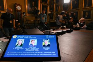 Trio wins physics Nobel for illuminating electrons