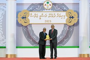 ހާރިޖީ ހިދުމަތުގެ އެންމެ މަތިވެރި ޝަރަފު ނަން ރީތި ސަލީމްއަށް