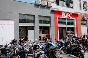 KFC window smashed again