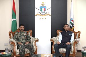 ޑިފެންސް ޗީފް އިންޑިއާ އެމްބެސަޑަރާ ބައްދަލު ކުރައްވައިފި