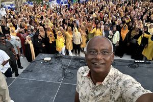 ހެޔޮ ބަދަލު، ރޮޒައިނާ ވިދާޅުވީ ފުއްދި ވައުދާއި ނަންބަރުން!
