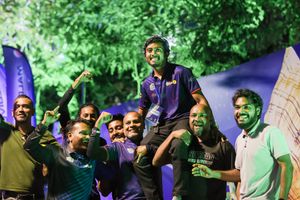 ނޮކްއައުޓް ބުރުން ޖާގަ ހޯދައި ޝާޒް ތާރީހުގެ ތެރެއަށް