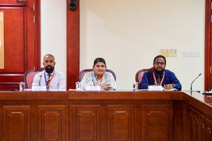 އެފްއެސްއެމްގެ ދެ ބޯޓެއްގެ ހުރިހާ ކްރޫއިން ވަޒީފާއިން ވަކިކޮށްފި