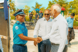 ދަރިފުޅު ސަލާމަތް ކުރަން ފަރުހާދު އަނެއްކާ އުޅުނުކަމުގެ ތުހުމަތު