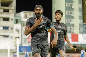 ފަހަތުން އަރައި ނިއު ބަލިކޮށް އޮޑި ފައިނަލަށް 