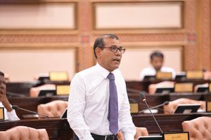 ޝިމަން އާއި މަހްޒޫމް މިނިވަން ކުރަން ރައީސް ނަޝީދު ގޮވާލައްވައިފި