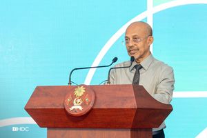 އެޗްޑީސީގެ އެޑްވައިޒަރެއްގެ ގޮތުގައި ހުންނަން ބޭނުން: މައުރޫފް