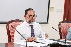 އިޔާޒް ވަޒީފާއިން ވަކިކުރުން އިމްރާނަށް ބަލައިނުގަނެވޭ