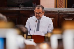 ދަރަނި ދައްކަން 300 މިލިއަން ނަގަނީ ބޮޑު އިންޓްރެސްޓުގައި
