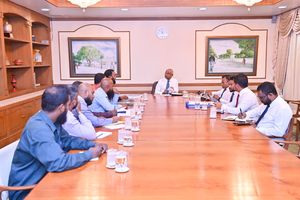 ޗާގޯސް މައްސަލަ:އިލްމުވެރިންގެ ގުޅުމުން ރައީސްއަށް 3 ހުށަހެޅުމެއް