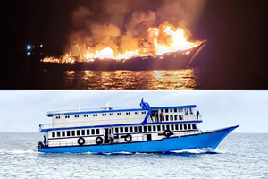 Boat sinks after fire, one person missing
