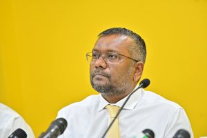 "ލޭނު މަސްވެރިކަމޭ ބުނެ ބޭރު މީހުންނަށް ކަނޑުތައް ވިއްކާލި"
