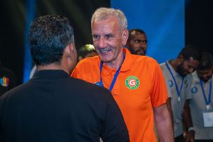 ގުޑީސްގެ ކޯޗަކަށް ގައުމީ ޓީމުގެ ކުރީގެ ކޯޗު މިލޮރަޑް
