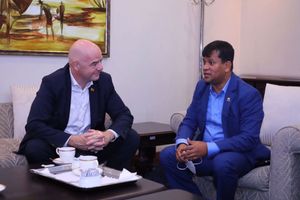 ފޯ ނޭޝަންސް ކަޕްގެ ފައިނަލަށް ފީފާގެ ރައީސް ލަންކާ އަށް