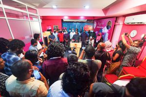 ހުވާކުރުން އޮންލައިންކޮށް ބާއްވަން އަނެއްކާވެސް ނިންމައިފި