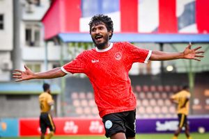 ފެންވަރު ދައްކާލައި އޭދަފުށި ކުއާޓާ އަށް