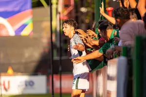 Sullivan’s Debut Brace Powers Bangladesh Past Pakistan